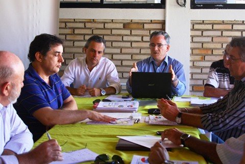 futuro-e-projetado-1 O Conselho aprovou a universidade para a condução do estudo, a fim de garantir a idoneidade ao processo. Um dos objetivos do PDZ é considerar o impacto das atividades portuárias sobre a comunidade local - Foto:Porto de Imbituba/Divulgação/Notisul