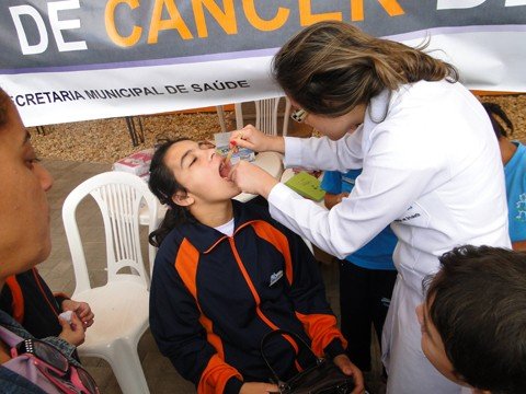 mais-um-medico-e-contratado-1 O programa de Saúde Bucal disponibiliza para toda a população 12,3 mil atendimentos por mês. As consultas são realizadas nos postos da Estratégia Saúde da Família