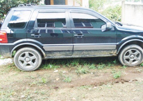 veiculos-clonados-sao-apreendidos-1 A clonagem foi confirmada no EcoSport. Perícia é realizada em outros veículos