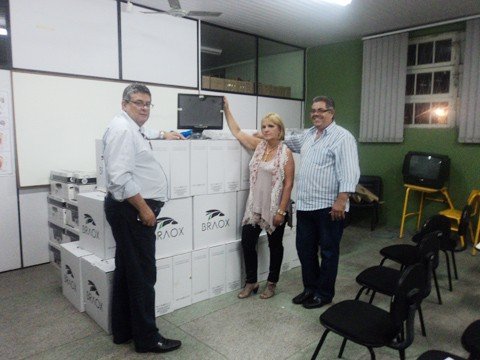 rede-e-informatizada-1 Os 27 equipamentos começam a ser instalados nas unidades de saúde de Tubarão já nesta semana.