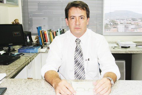 votacao-esta-proxima-1 Para o presidente da ONG Movimenta-Cão, Francisco Beltrame, a lei deve ser cumprida à risca e, junto dela, deve ser feito um trabalho de educação com a população