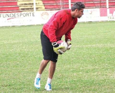 experiencia-internacional-no-leao-1 Gral defendeu um dos clubes mais tradicionais da Alemanha