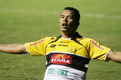 tigre-ja-pensa-no-asa-1 Zé Carlos foi o nome do jogo contra o Goiás. Foto: Fernando Ribeiro/Criciúma E.C/Notisul