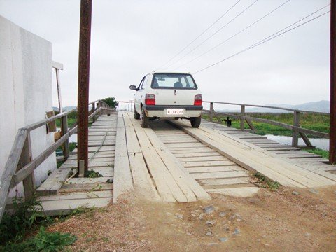 empresa-nao-sabe-se-sera-mantida-na-obra-1 Projeto mostra que a nova ponte deve ter 60 metros, 15 a mais do que o previsto.