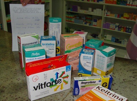 medicamentos-sem-receita-passam-a-ter-venda-livre-1 Nova medida deixa livre a venda de medicamentos