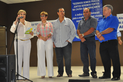 evento-e-sucesso-1 A diretoria da Apae de Tubarão empenhou-se como nunca para manter a mesma qualidade e sucesso do evento, lançado pelo Notisul em 2008.De forma impecável, a instituição conseguiu realizar uma grande noite solidária e arrecadou R$ 24.900,10.