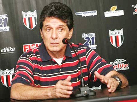 jose-galli-neto-e-o-novo-tecnico-do-leao-1 Galli já passou por vários clubes catarinenses. O último foi o Marcílio Dias. Foto: Botafogo-SP/Divulgação/Notisul