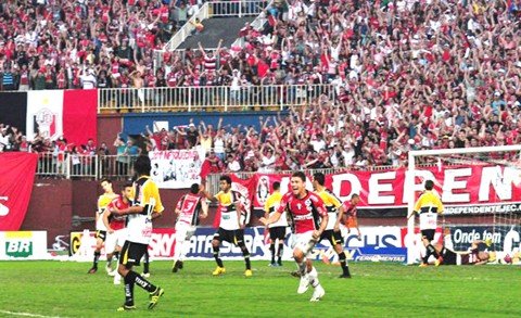 tigre-perde-em-joinville-1 O meia Tiago Real marcou o primeiro do Joinville no começo da partida. Foto: Zilmo J. Nunes/Joinville E.C./Notisul