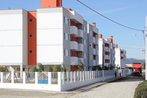 torres-de-espanha-e-entregue-aos-proprietarios-1 Entrega dos apartamentos para os futuros moradores do residencial Torres de Espanha ocorre hoje - Foto:Plantão Assessoria/Divulgação/Notisul