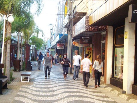 horario-de-natal-ainda-nao-esta-definido-1 Comércio já se prepara para trabalhar intensamente durante os dias que antecipam o Natal.