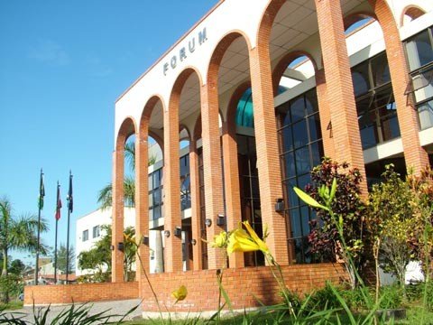 jovem-e-condenado-a-quase-5-anos-1 O julgamento, no fórum de Tubarão, nesta quarta-feira, teve duração de quase dez horas