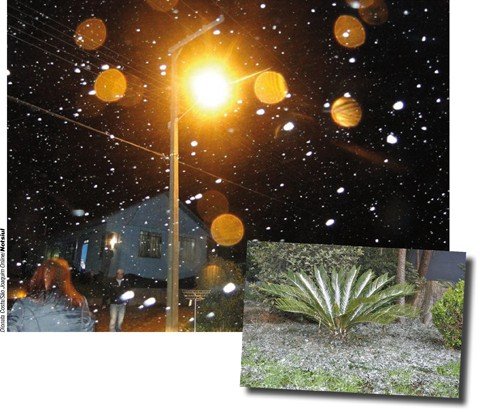 sensacao-termica-de-30oc-1 O fenômeno foi registrado ontem em São Joaquim, Bom Jardim da Serra e Urubici devido à combinação de umidade e temperatura baixa. Em São Joaquim, os primeiros flocos de neve caíram por volta das 6h. Depois, às 7h15min, a neve caiu com mais intensidade
