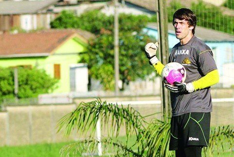 michel-alves-e-duvida-1 Médico do Tigre acredita que Michel pode jogar - Foto:Fernando Ribeiro/Criciúma E.C./Notisul