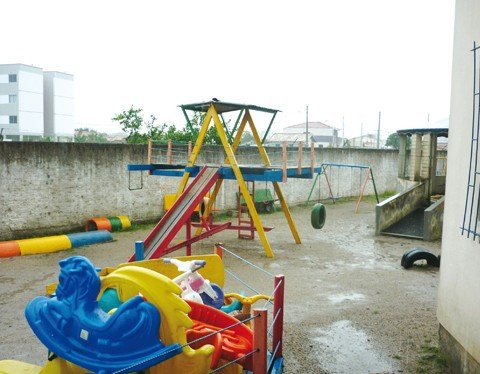 mutirao-revitaliza-parque-de-fundacao-1 Pais e profissionais da Fundação Joana de Angelis, de Tubarão, estarão unidos no mutirão de recuperação do parque da creche