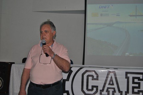 os-desafios-da-obra-1 A meta do consórcio, confirma o ngenheiro Maury Maiconi Morales, da Construbase, é finalizar a execução do projeto até o dia 31 de maio de 2015