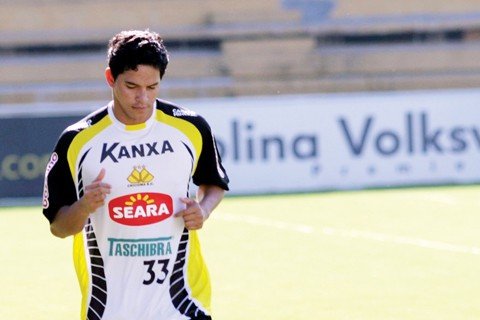 tigre-vai-ofensivo-para-cima-do-ceara-1 Giovanni Augusto pode ser titular contra o Ceará. Foto: Fernando Ribeiro/Criciúma E.C./Notisul