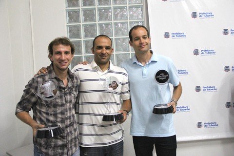 atletas-e-tecnicos-sao-homenageados-1 Renan Bressan, Athiê Melo e José Roberto Larroyd foram premiados