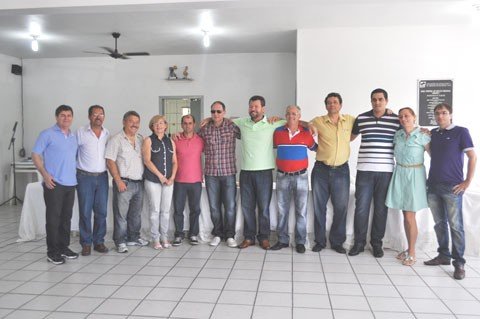dois-secretarios-serao-repetidos-1 Ângelo, Carlos, Luiz, Márcia, Onássis, Isac, Tião, Moacir, Atamir, Adam, Inês e Odair Camilo foram apresentados na manhã de segunda-feira. Os secretários Nilton e Lúcia não puderam comparecer