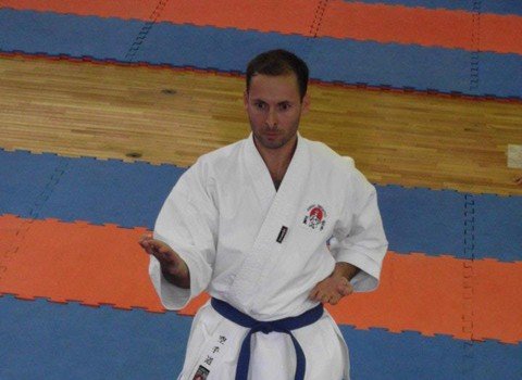 entrega-sera-realizada-hoje-1 Neste ano foi escolhido apenas um atleta por modalidade. No karatê, o homenageado será o professor e atleta Fabricio de Souza