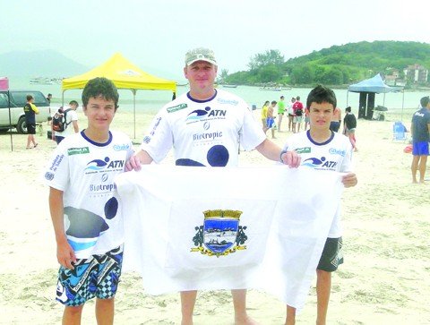 imbitubenses-representarao-a-atn-na-bahia-1 Os nadadores João Vyctor, Aires Junior e Luis Fernando viajam amanhã para Salvador