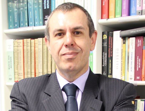“Muitas mulheres  acreditam que é natural apanhar do marido”