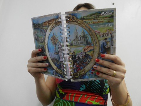 versao-feita-especialmente-para-o-vale-esta-pronta-1 A capa e a última página, juntas, formam a tela produzida com exclusividade pela renomada artista plástica Nádya Niehues Becker