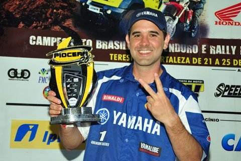 cascaes-vence-o-piocera-1 Cascaes percorreu mais de mil quilômetros para conquistar o bicampeonato