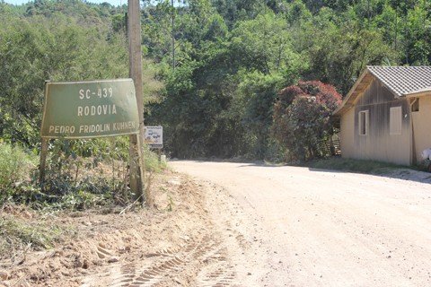 lancamento-da-licitacao-e-antecipado-1 O caminho entre Grão-Pará e Urubici será asfaltado, uma antiga reivindicação da comunidade.