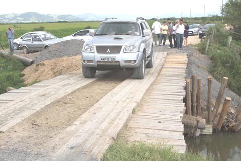 ponte-da-madre-esta-liberada-1 A reforma da travessia foi feita em parceria entre as prefeituras de Laguna e Tubarão