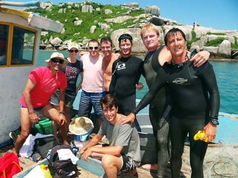 quarteto-supera-os-dez-quilometros-de-natacao-1 O quarteto contou com apoio de parentes, amigos, barco pesqueiro e embarcações do Corpo de Bombeiros