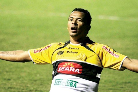 tigre-fica-no-empate-1 Zé Carlos foi o autor do gol do Tigre. Foto: Fernando Ribeiro/Criciúma E.C/Notisul
