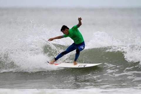 imbitubense-lidera-o-rip-curl-search-1 Aos 15 anos, Ian Tavares pode garantir vaga na etapa internacional do Rip Curl Search.
