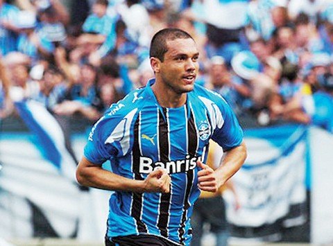 marcel-esta-na-mira-do-tigre-1 Na segunda vez que atuou pelo Grêmio, em 2008, Marcel foi vice-campeão brasileiro.