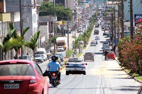 novos-modelos-serao-adquiridos-1 Os semáforos da avenida Felipe Schmidt estão desativados desde o ano passado.