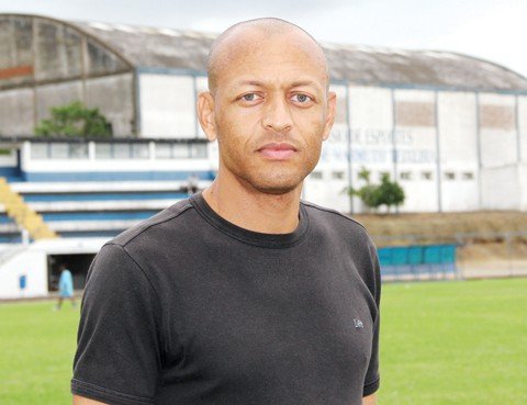 peixe-nao-confirma-pingo-1 Balbino não confirma nem nega a negociação com Pingo. O anuncio o do comandante e dos primeiros três jogadores do time principal serão feitas somente nesta quarta-feira.
