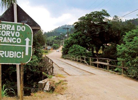 licitacao-pode-ser-refeita-1 Pavimentação da Serra do Corvo Branco e do trecho até Grão-Pará impactará diretamente na economia da região. É pela SC-370 que muitos empreendedores escoam sua produção. Foto: Jaqueline Noceti/Secom/Notisul
