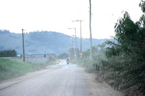 construcao-de-calcadas-sera-obrigatoria-1 Com a lei em prática, o setor de fiscalização da prefeitura terá mais poder de cobrança