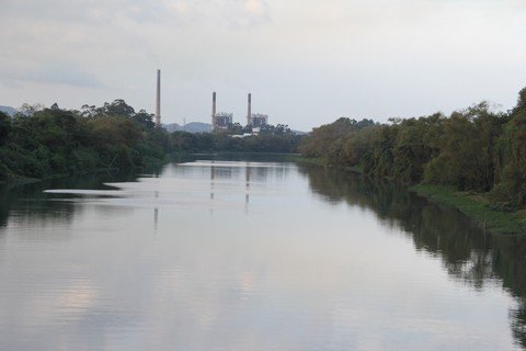 instabilidade-das-margens-sera-analisada-1 A não inclusão da área central de Tubarão e a ampliação da redragagem até a barra do canal serão avaliadas pela Prosul