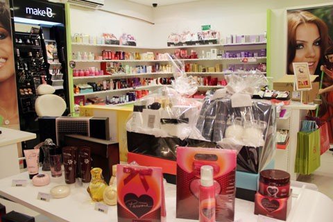 expectativa-e-de-aumento-de-5-nas-vendas-1 Presentes de perfumaria são os mais procurados no Dia dos Namorados.