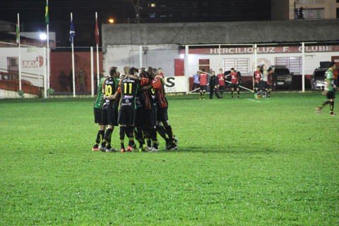 hercilio-luz-perde-em-casa-para-o-brusque-1 De acordo com o técnico Vanderson Pereira, do Leão, o Brusque foi superior durante toda a partida