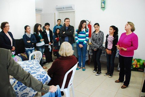 asilo-recebe-doacao-de-vereadores-mirins-1 Mantimentos foram entregues no asilo nesta semana pelos vereadores mirins - Foto:Anny Caroline/Câmara de Imbituba/Notisul