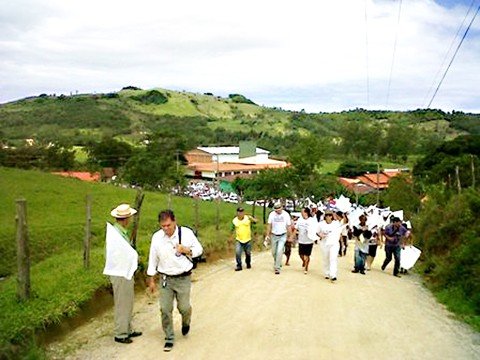 estado-ganha-aval-do-tj-para-a-construcao-1 Muitas mobilizações foram feitas pela população contrária à instalação da penitenciária, planejada para receber 1.304 detentos.