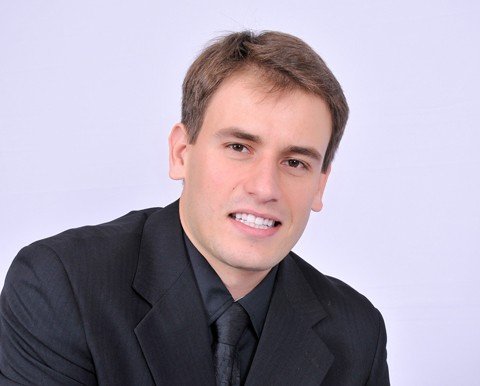 uma-das-maiores-aliadas-da-industria-1 O tubaronense Gabriel Nunes é um dos fomentadores do uso da nanotecnologia na indústria catarinense. A empresa, sediada na capital, oferece parceria para a implantação e desenvolvimento de antimicrobianos à produção de embalagens de carnes e embutidos