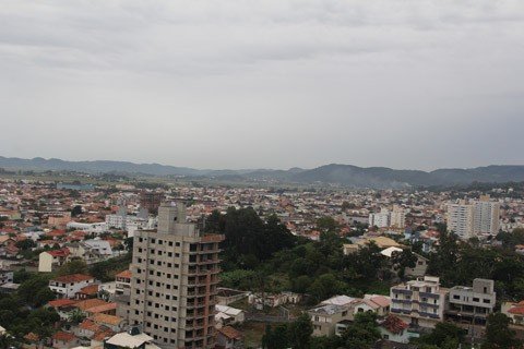 dados-do-ibge-mostram-enfim-crescimento-populacional-1 O crescimento da cidade é visível, mas nunca representou em número de moradores