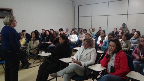qualificacao-esta-entre-as-principais-acoes-1 Os dados do primeiro semestre letivo foram debatidos entre os profissionais da fundação de educação da prefeitura da Cidade Azul - Foto:Adriana Oliveira/PMT/Notisul