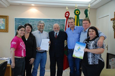 Contrato com a Agesan é assinado