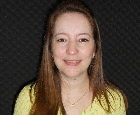 o-objetivo-e-orientar-1 A presidente do Sinpaaet, Gisele Vargas, afirma que o objetivo é informar a classe sobre o não recebimento do benefício dado a profissionais da rede pública - Foto:Ronaldo Sant’anna/Divulgação/Notisul