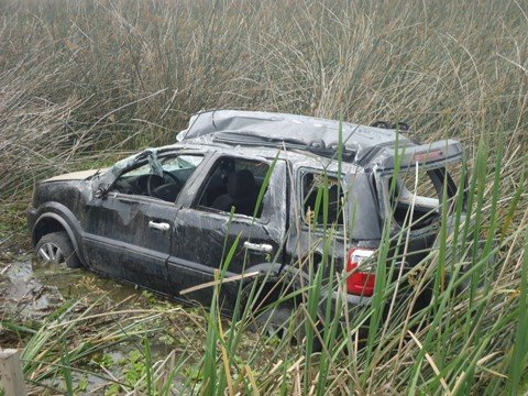 cerco-policial-resulta-em-duas-prisoes-1 A EcoSport foi usada em um assalto praticado em uma loja, em Laguna, nesta segunda-feira - Foto:Polícia Militar de Tubarão/Divulgação/Notisul