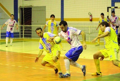 imbituba-encara-confronto-decisivo-1 Para levantar a taça, o Imbituba precisa alcançar a vitória por qualquer placar - Foto:www.clicksulnoticias.com.br/Divulgação/Notisul
