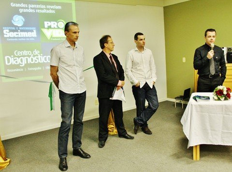mais-precisao-em-diagnosticos-1 O lançamento do Centro de Diagnóstico ocorreu na noite de ontem, em Tubarão